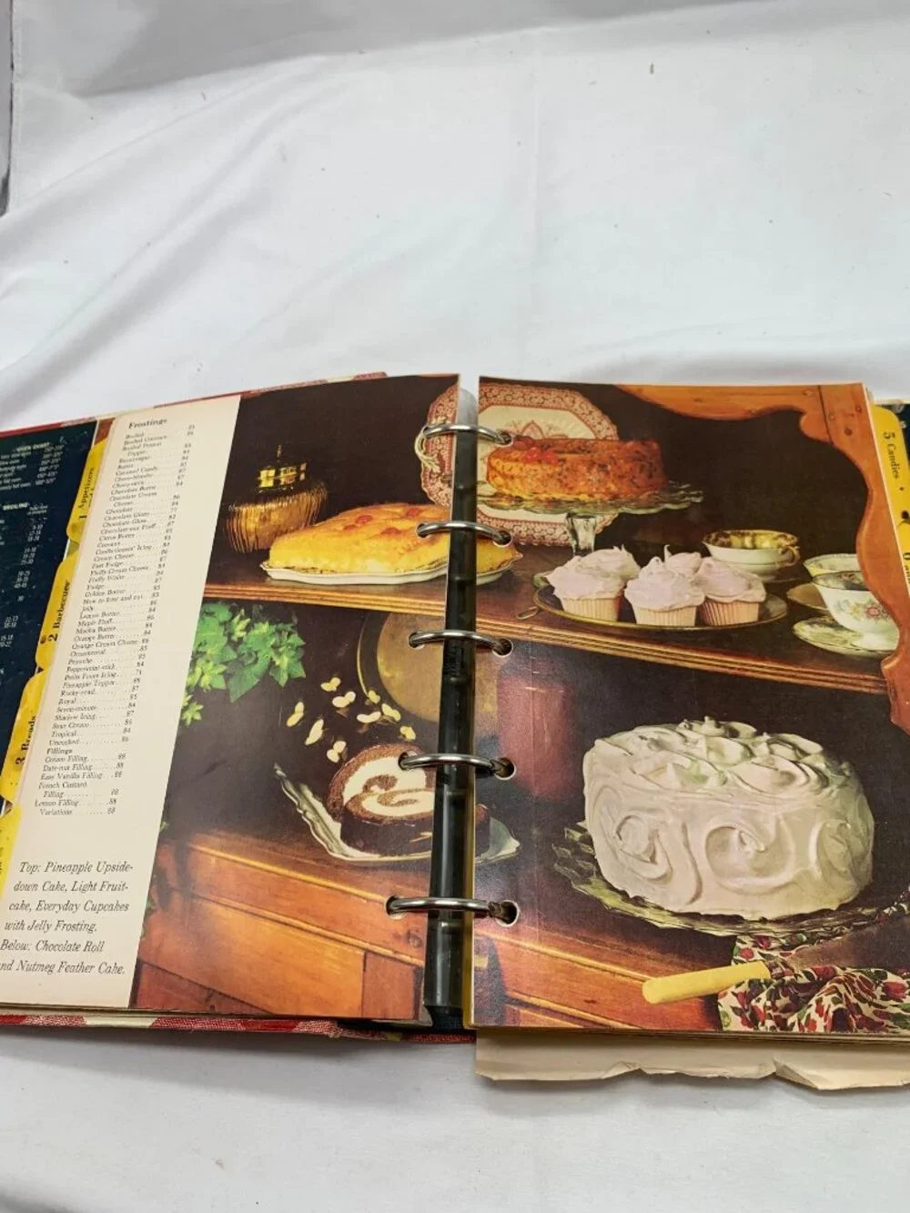 1968 Better Homes And Gardens New Cookbook Hardcover Ring-Bound Red Plaid